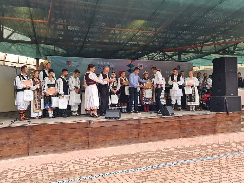 Festival folcloric și Târgul meșterilor populari reunite la Moneasa