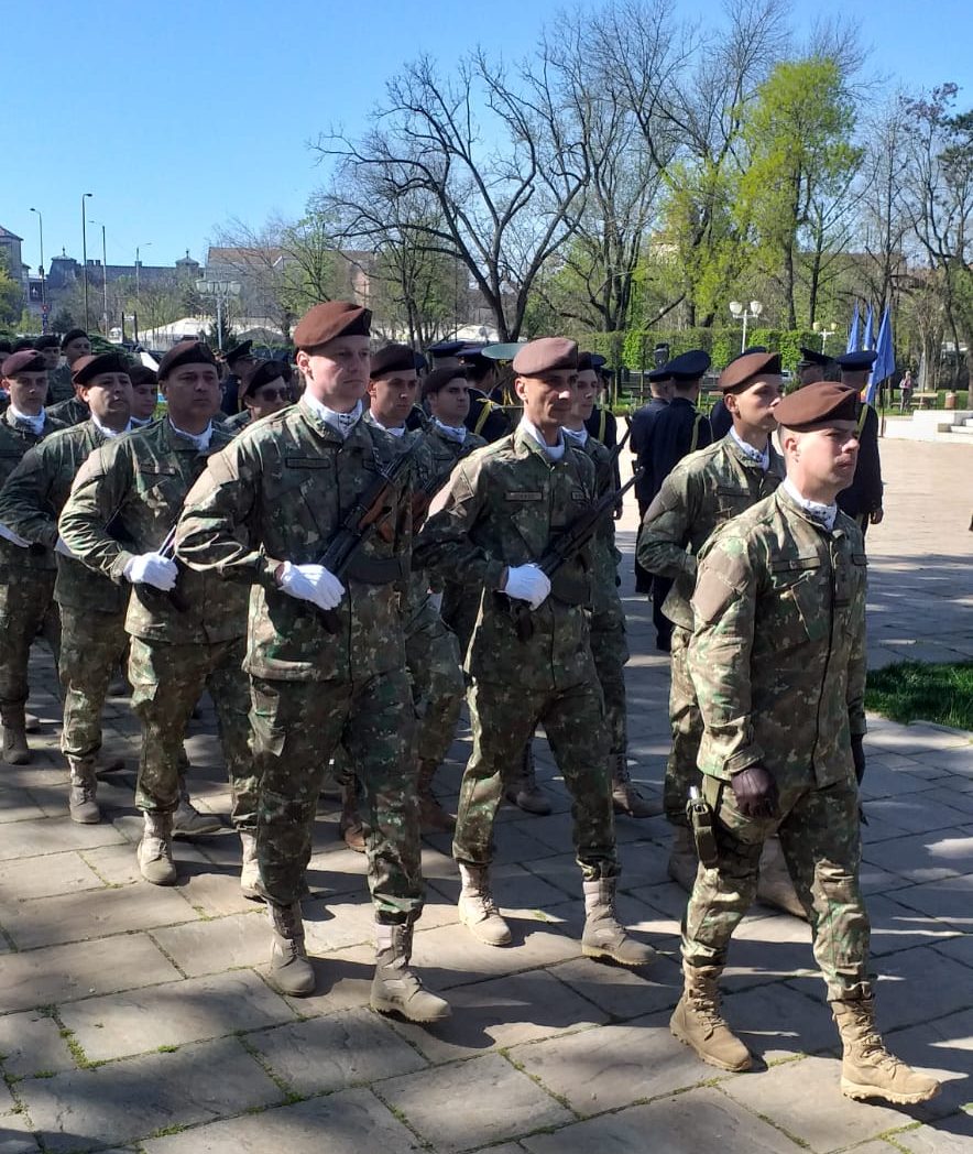 Ziua Forțelor Terestre, celebrată printr-o ceremonie în Parcul Central din Timișoara