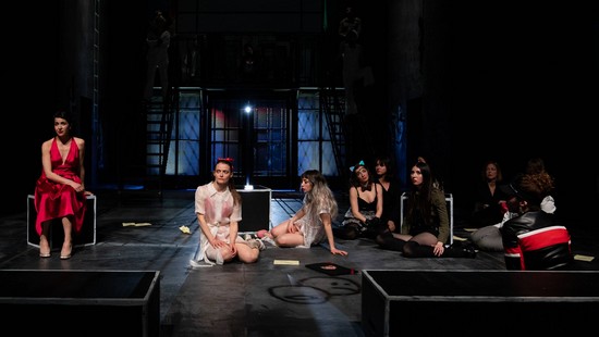 ”Lysistrata 3.0” după Aristofan, în regia lui Niky Wolcz, la Teatrul German Timișoara