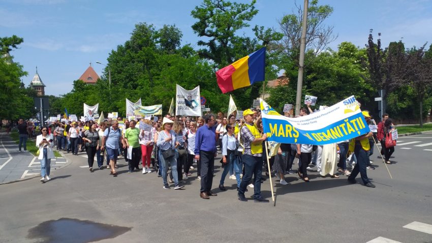 Greva din învățământ continuă. Există profesori care au renunțat la protest