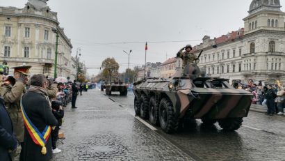 Defilare militară de Ziua Națională la Arad