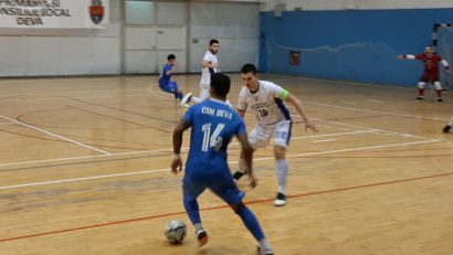 CSM Deva revine pe podiumul Ligii I de fotbal în sală