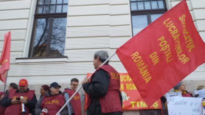 Protest la Palatul Poștei din Timișoara