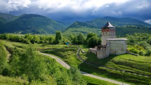 Țara Hațegului începe să concureze Maramureșul sau Bucovina. Crește numărul turiștilor