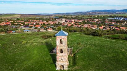 În 2025, voluntarii Color the Village schimbă starea de spirit într-un sat pitoresc din Banat