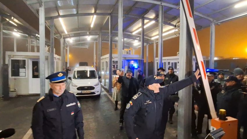 Aderarea la Schengen, marcată în cel mai aglomerat punct de frontieră din vestul țării