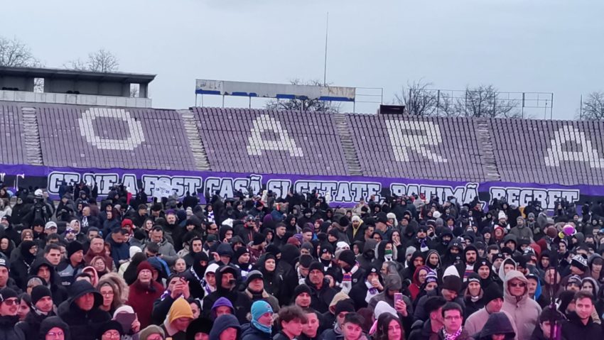 FOTO | Timișorenii își iau rămas bun de la stadionul “Dan Păltinișanu” pe ritmurile trupei Cargo