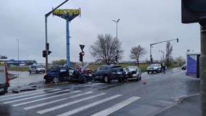 Accident lângă Timișoara; trei persoane au ajuns la spital